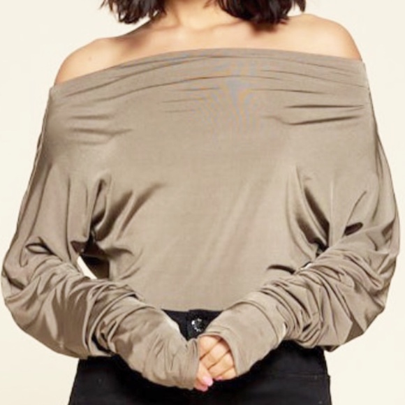 Off The Shoulder Top - Picture 1 of 4